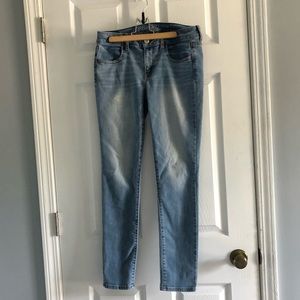 American eagle light wash jeans